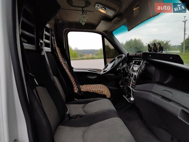 Білий Івеко Дейлі, об'ємом двигуна 2.29 л та пробігом 370 тис. км за 13800 $, фото 8 на Automoto.ua