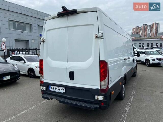Белый Ивеко Дейли, объемом двигателя 2.3 л и пробегом 272 тыс. км за 14000 $, фото 5 на Automoto.ua