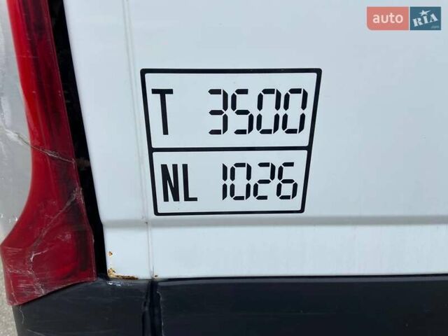 Белый Ивеко Дейли, объемом двигателя 2.3 л и пробегом 272 тыс. км за 14000 $, фото 30 на Automoto.ua