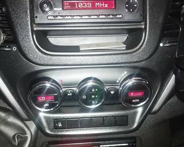 Івеко Дейлі 2016 у Ковель на Automoto.ua Білий Івеко Дейлі, об'ємом двигуна 3 л та пробігом 330 тис. км за 26500 $, фото 23 на Automoto.ua