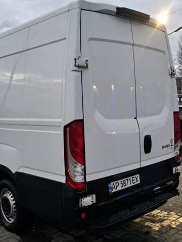 Белый Ивеко Дейли, объемом двигателя 2.29 л и пробегом 395 тыс. км за 13000 $, фото 1 на Automoto.ua