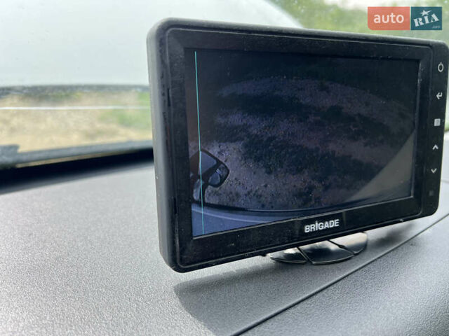 Белый Ивеко Дейли, объемом двигателя 3.2 л и пробегом 129 тыс. км за 29950 $, фото 24 на Automoto.ua