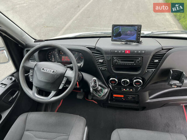 Белый Ивеко Дейли, объемом двигателя 3.2 л и пробегом 129 тыс. км за 29950 $, фото 13 на Automoto.ua