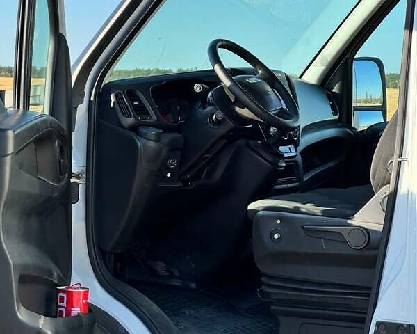 Ивеко Дейли 2016 в Новой Одессе на Automoto.ua Белый Ивеко Дейли, объемом двигателя 3 л и пробегом 295 тыс. км за 19300 $, фото 21 на Automoto.ua