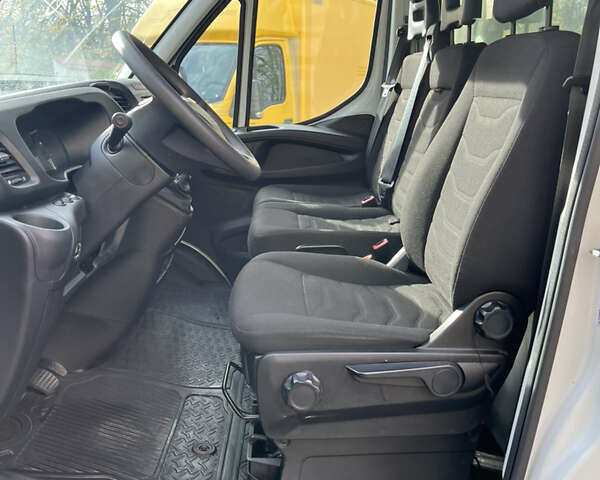 Білий Івеко Дейлі, об'ємом двигуна 2.3 л та пробігом 421 тис. км за 17150 $, фото 30 на Automoto.ua