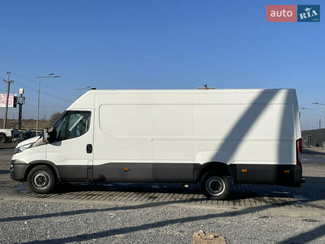 Белый Ивеко Дейли, объемом двигателя 3 л и пробегом 303 тыс. км за 17900 $, фото 7 на Automoto.ua