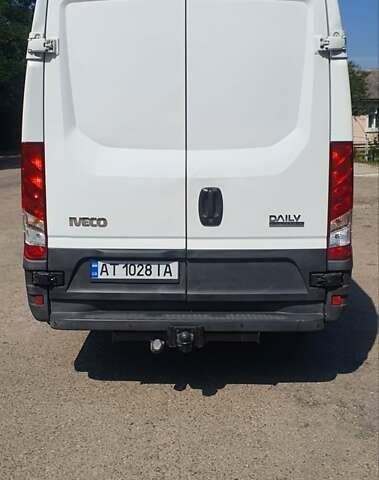 Білий Івеко Дейлі, об'ємом двигуна 2.3 л та пробігом 348 тис. км за 18500 $, фото 6 на Automoto.ua