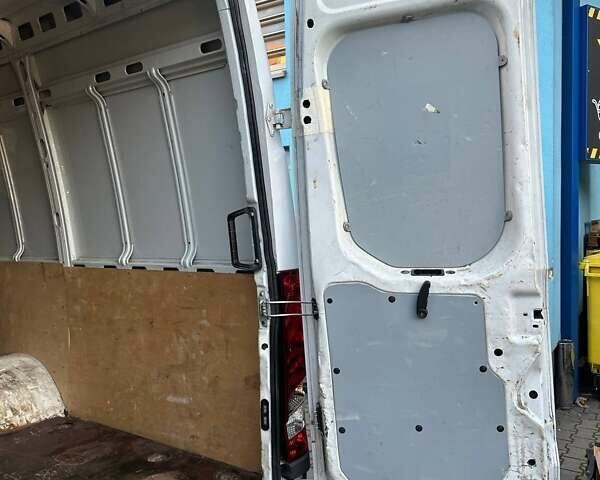 Белый Ивеко Дейли, объемом двигателя 2.29 л и пробегом 250 тыс. км за 22000 $, фото 22 на Automoto.ua