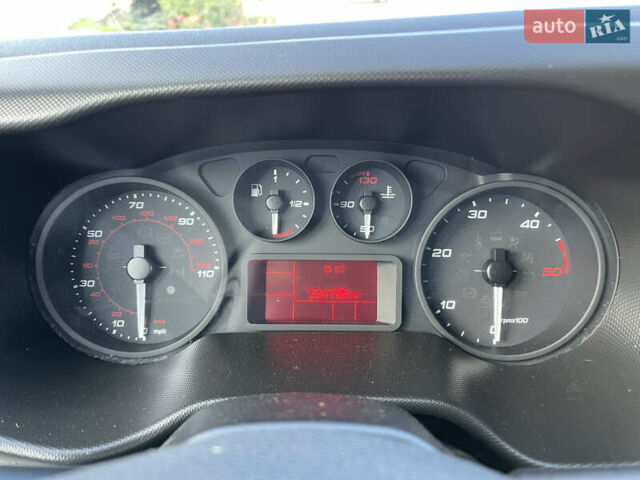 Белый Ивеко Дейли, объемом двигателя 3 л и пробегом 224 тыс. км за 26500 $, фото 19 на Automoto.ua