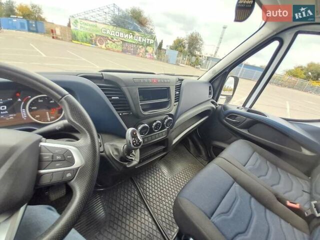 Білий Івеко Дейлі, об'ємом двигуна 3 л та пробігом 24 тис. км за 26531 $, фото 17 на Automoto.ua
