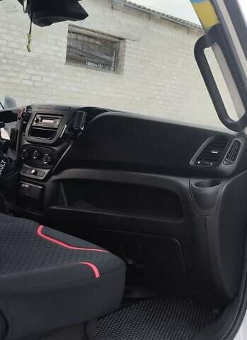 Белый Ивеко Дейли, объемом двигателя 3 л и пробегом 370 тыс. км за 32600 $, фото 7 на Automoto.ua