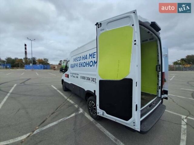 Білий Івеко Дейлі, об'ємом двигуна 3 л та пробігом 24 тис. км за 26531 $, фото 10 на Automoto.ua