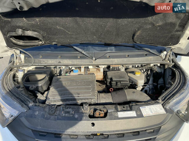 Белый Ивеко Дейли, объемом двигателя 3 л и пробегом 224 тыс. км за 26500 $, фото 18 на Automoto.ua