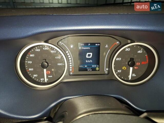 Белый Ивеко Дейли, объемом двигателя 2.3 л и пробегом 300 тыс. км за 21000 $, фото 33 на Automoto.ua