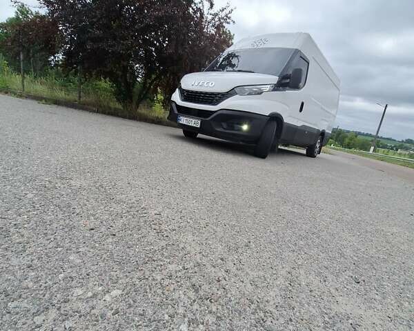 Белый Ивеко Дейли, объемом двигателя 2.3 л и пробегом 300 тыс. км за 21000 $, фото 38 на Automoto.ua