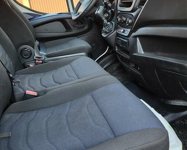 Белый Ивеко Дейли, объемом двигателя 3 л и пробегом 370 тыс. км за 32600 $, фото 14 на Automoto.ua
