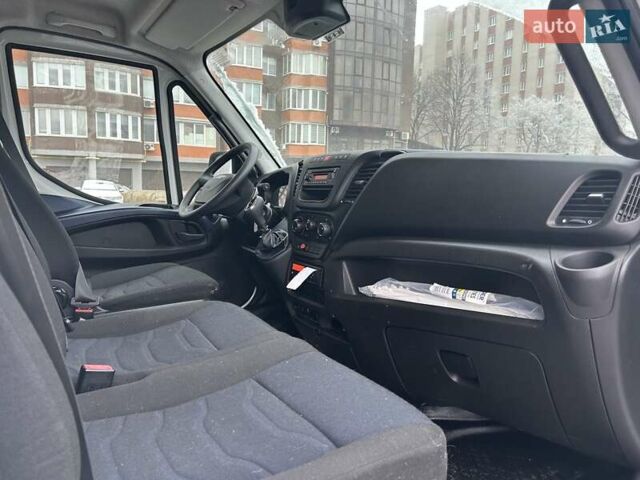 Білий Івеко Дейлі, об'ємом двигуна 3 л та пробігом 224 тис. км за 28000 $, фото 4 на Automoto.ua