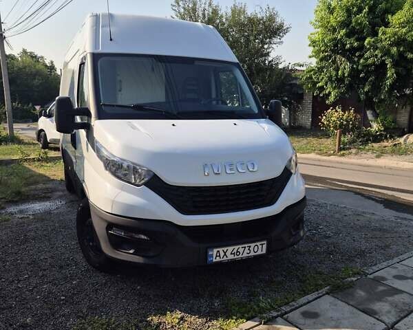 Білий Івеко Дейлі, об'ємом двигуна 2.3 л та пробігом 261 тис. км за 19000 $, фото 2 на Automoto.ua