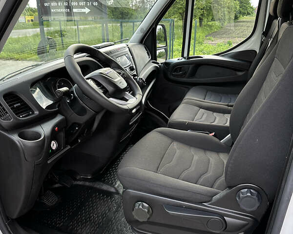 Белый Ивеко Дейли, объемом двигателя 3 л и пробегом 520 тыс. км за 25200 $, фото 9 на Automoto.ua