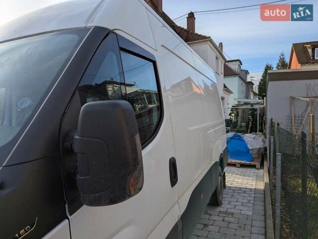 Белый Ивеко Дейли, объемом двигателя 2.3 л и пробегом 85 тыс. км за 29719 $, фото 1 на Automoto.ua