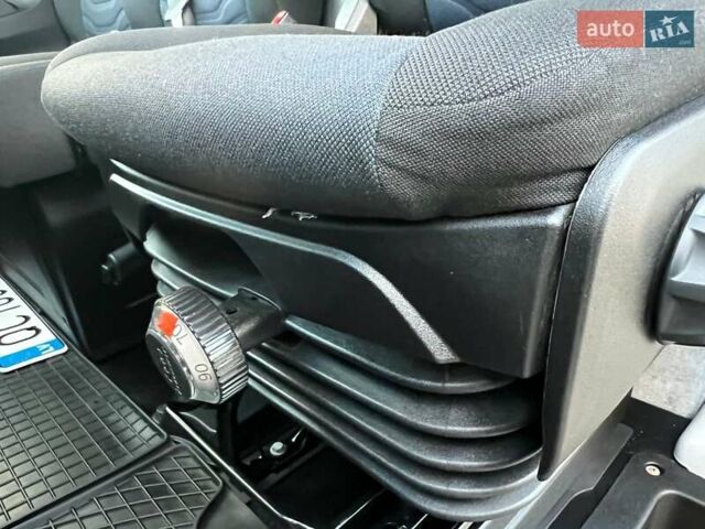Белый Ивеко Дейли, объемом двигателя 3 л и пробегом 301 тыс. км за 27500 $, фото 43 на Automoto.ua