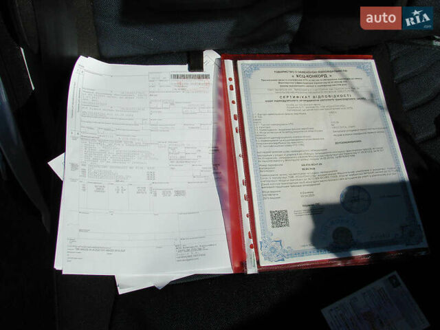 Белый Ивеко Дейли, объемом двигателя 3 л и пробегом 394 тыс. км за 37000 $, фото 9 на Automoto.ua