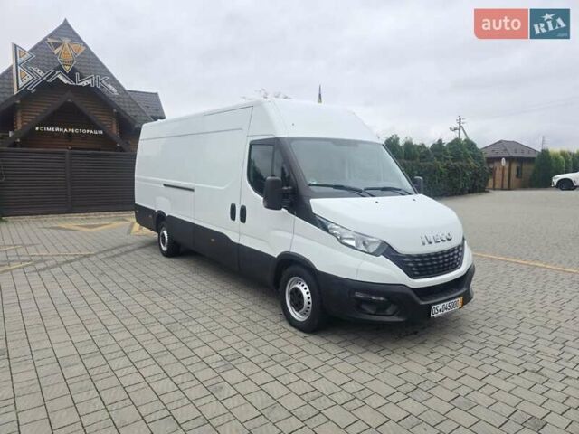 Белый Ивеко Дейли, объемом двигателя 2.3 л и пробегом 220 тыс. км за 24999 $, фото 3 на Automoto.ua