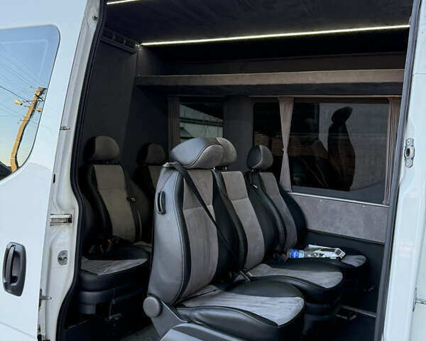 Белый Ивеко Дейли, объемом двигателя 3 л и пробегом 73 тыс. км за 36800 $, фото 6 на Automoto.ua