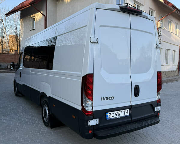 Білий Івеко Дейлі, об'ємом двигуна 3 л та пробігом 73 тис. км за 35500 $, фото 2 на Automoto.ua