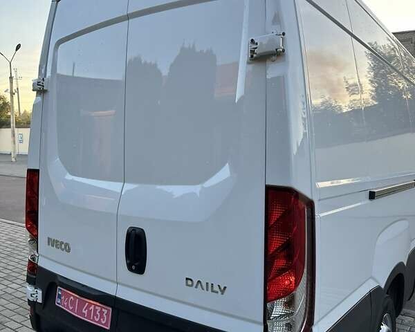 Белый Ивеко Дейли, объемом двигателя 0 л и пробегом 42 тыс. км за 26500 $, фото 9 на Automoto.ua