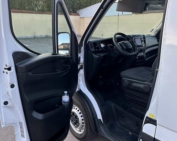 Белый Ивеко Дейли, объемом двигателя 0 л и пробегом 42 тыс. км за 26500 $, фото 16 на Automoto.ua