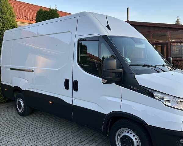 Белый Ивеко Дейли, объемом двигателя 0 л и пробегом 42 тыс. км за 26500 $, фото 3 на Automoto.ua