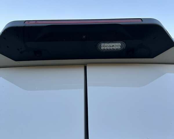 Белый Ивеко Дейли, объемом двигателя 0 л и пробегом 42 тыс. км за 26500 $, фото 10 на Automoto.ua