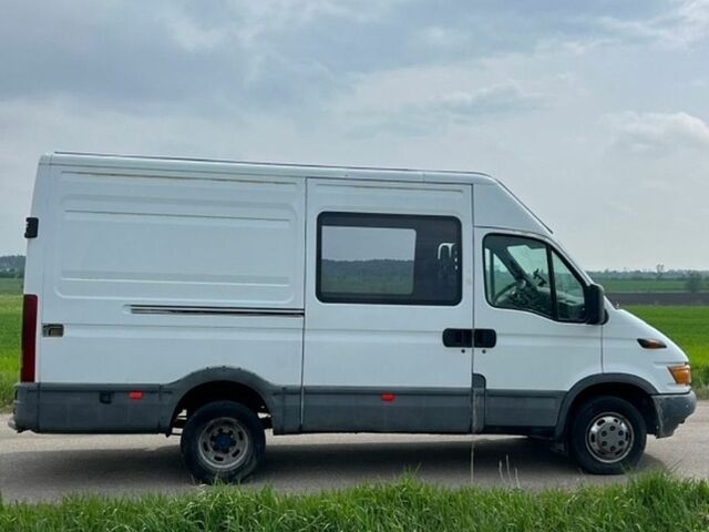 Белый Ивеко Дейли, объемом двигателя 2.8 л и пробегом 300 тыс. км за 5600 $, фото 7 на Automoto.ua