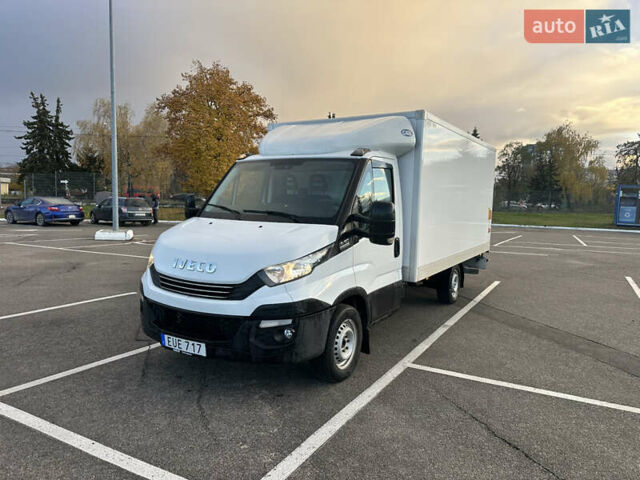 Белый Ивеко Дейли, объемом двигателя 2.3 л и пробегом 271 тыс. км за 18500 $, фото 1 на Automoto.ua