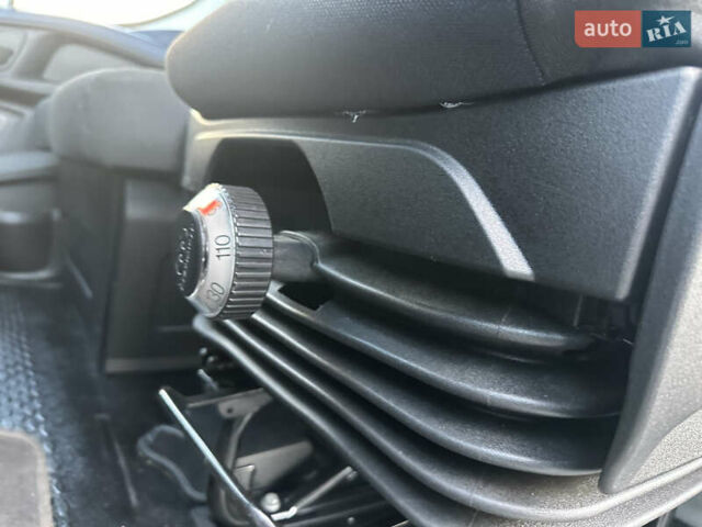 Белый Ивеко Дейли, объемом двигателя 2.3 л и пробегом 271 тыс. км за 18500 $, фото 29 на Automoto.ua