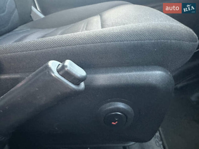 Белый Ивеко Дейли, объемом двигателя 2.3 л и пробегом 271 тыс. км за 18500 $, фото 23 на Automoto.ua