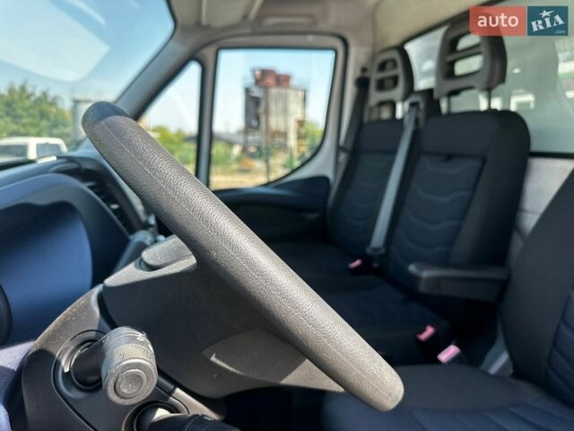 Білий Івеко Дейлі, об'ємом двигуна 2.3 л та пробігом 271 тис. км за 17999 $, фото 13 на Automoto.ua