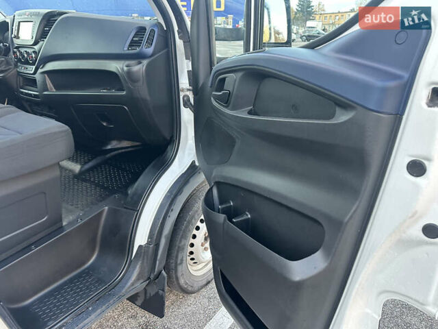 Белый Ивеко Дейли, объемом двигателя 2.3 л и пробегом 271 тыс. км за 18500 $, фото 19 на Automoto.ua