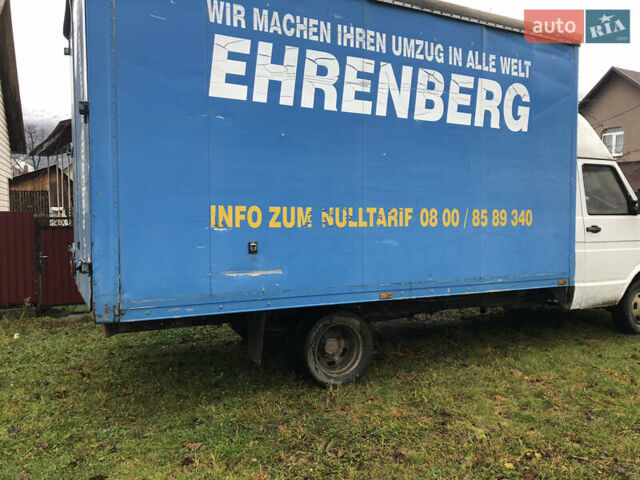 Белый Ивеко Дейли, объемом двигателя 2.8 л и пробегом 380 тыс. км за 2600 $, фото 3 на Automoto.ua