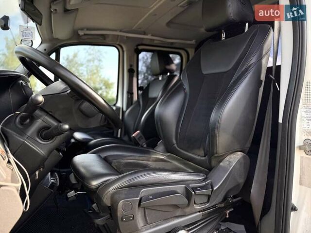 Белый Ивеко Дейли, объемом двигателя 3 л и пробегом 382 тыс. км за 18000 $, фото 11 на Automoto.ua