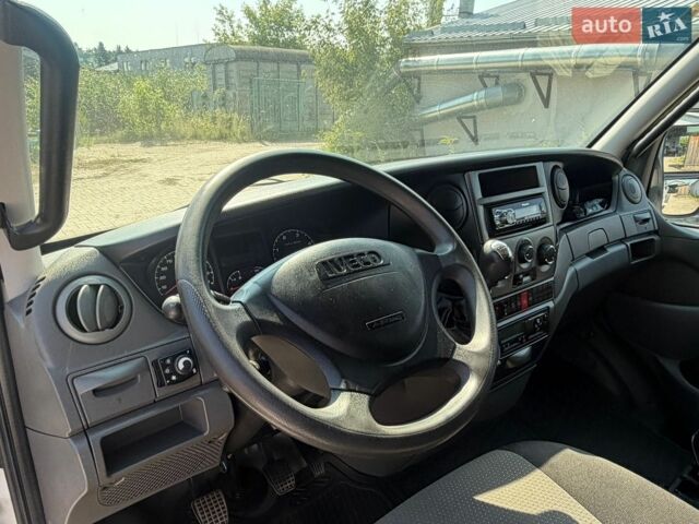 Білий Івеко Дейлі, об'ємом двигуна 3 л та пробігом 316 тис. км за 18750 $, фото 30 на Automoto.ua
