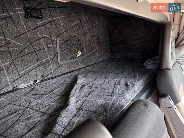 Білий Івеко Дейлі, об'ємом двигуна 3 л та пробігом 329 тис. км за 19000 $, фото 3 на Automoto.ua