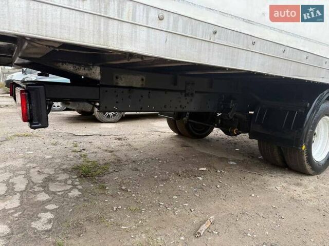 Білий Івеко Дейлі, об'ємом двигуна 3 л та пробігом 305 тис. км за 25600 $, фото 6 на Automoto.ua