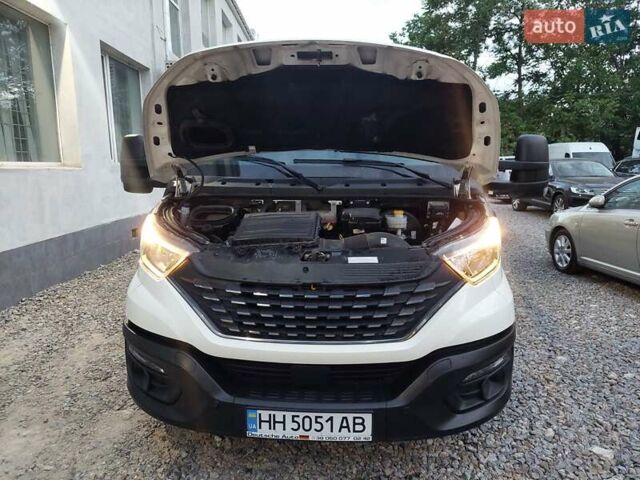Білий Івеко Дейлі, об'ємом двигуна 2.29 л та пробігом 70 тис. км за 35555 $, фото 17 на Automoto.ua
