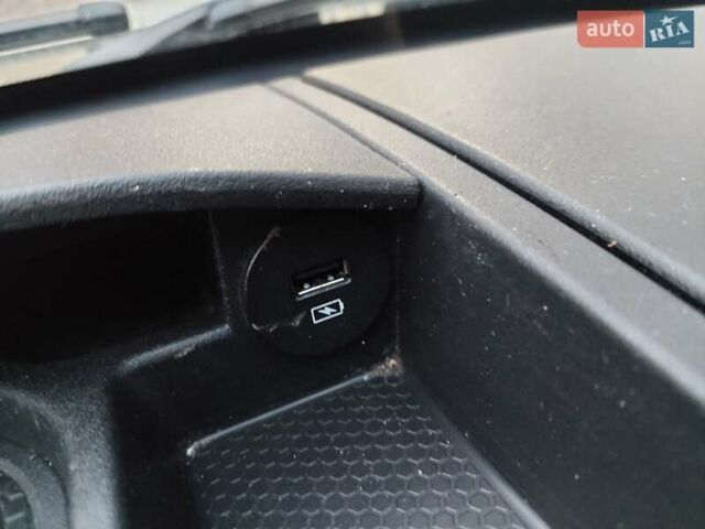 Білий Івеко Дейлі, об'ємом двигуна 2.29 л та пробігом 70 тис. км за 35555 $, фото 19 на Automoto.ua