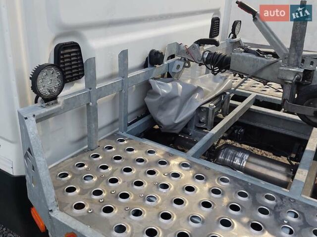 Білий Івеко Дейлі, об'ємом двигуна 2.29 л та пробігом 70 тис. км за 35555 $, фото 36 на Automoto.ua