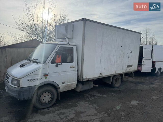 Білий Івеко Дейлі, об'ємом двигуна 2.5 л та пробігом 500 тис. км за 3300 $, фото 1 на Automoto.ua