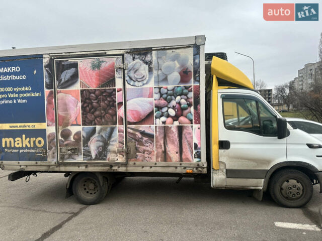 Білий Івеко Дейлі, об'ємом двигуна 3 л та пробігом 740 тис. км за 8000 $, фото 2 на Automoto.ua