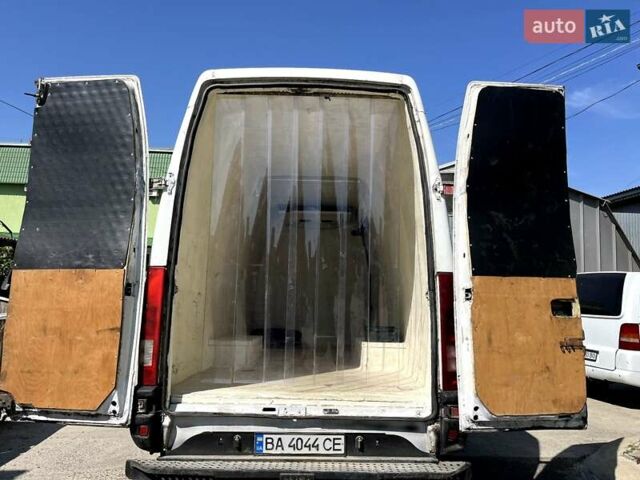 Білий Івеко Дейлі, об'ємом двигуна 2.8 л та пробігом 600 тис. км за 9200 $, фото 1 на Automoto.ua